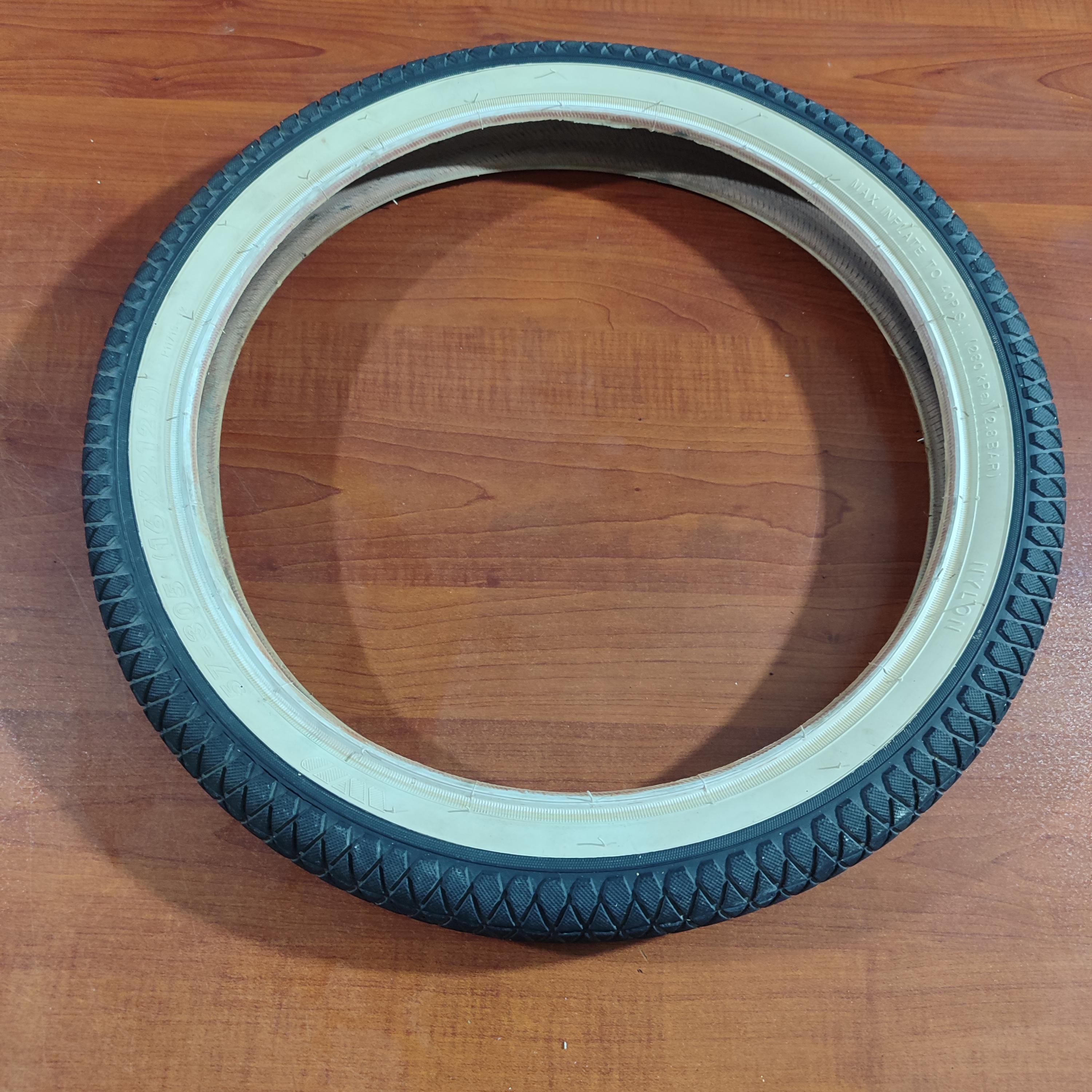 لاستیک دوچرخه بچه گانه سایز ۱۶(استوک)